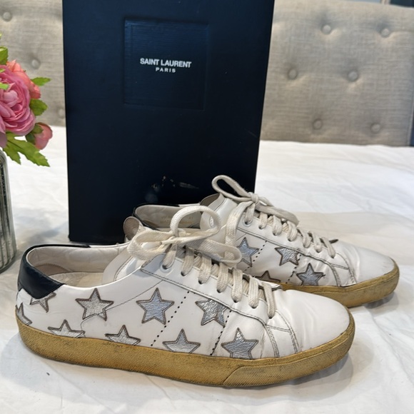 Authentic Saint Laurent Leather Star Sneakers - Picture 4 of 17